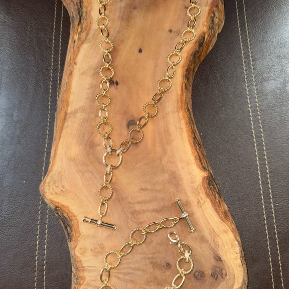 Links That Bind Vintage Gold Chain Necklace and Bracelet Set - Picture 9 of 13